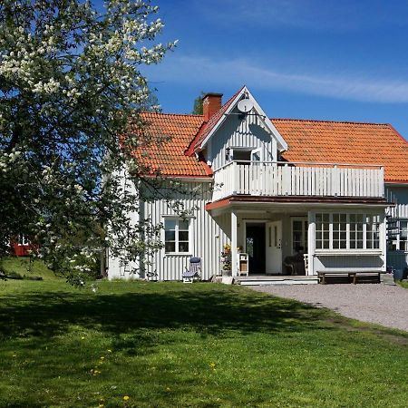Villa Weidling B&B Fengersfors Exterior photo